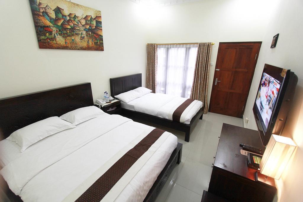 Beone House Jogja Hotel Kalasan Exterior photo