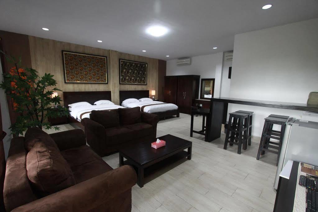Beone House Jogja Hotel Kalasan Exterior photo
